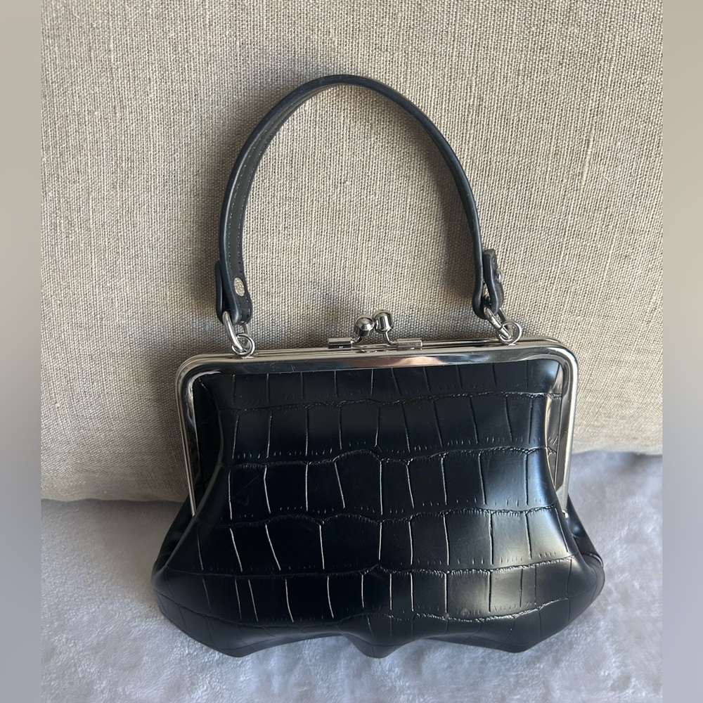 Vivienne Westwood Croc Embossed Frame Bag Black Chain Strap Like New - Picture 8 of 12